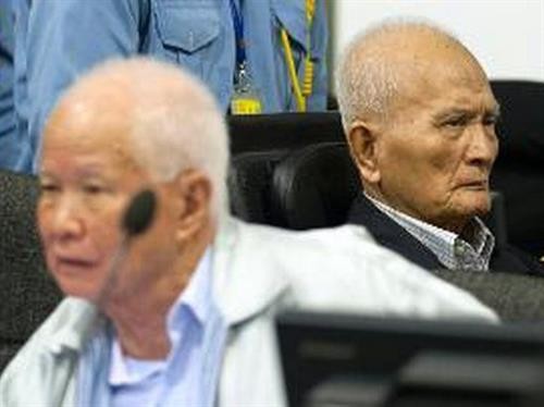 柬埔寨特别法庭判处红色高棉前两名领导人犯有种族灭绝罪