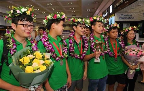 河内市7名学生在2018年未来数学家挑战赛荣获金牌