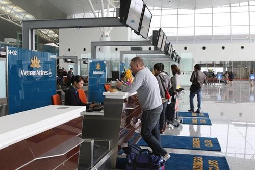 10月份越南各家航空公司延误和取消航班2550班次
