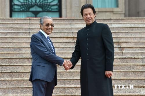马来西亚与巴基斯坦两国总理会谈 促进双边关系的发展