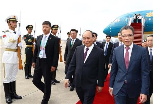 越南政府总理阮春福：越中政治、外交、经济关系不断得到巩固与发展