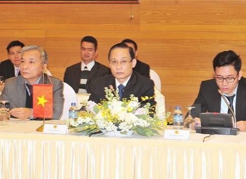 越南与老挝合作维护稳定与发展的边界线 