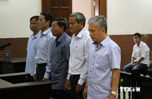 越南国家银行前副行长涉嫌失职失责造成严重后果被判有期徒刑三年缓刑5年
