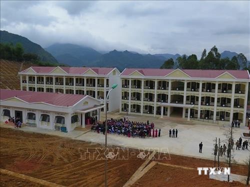 Khánh thành công trình Trường Phổ thông Dân tộc nội trú huyện Phù Yên