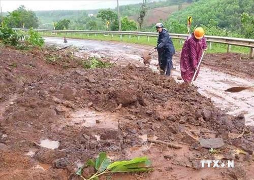 Huyện M’Đrắk khẩn trương khắc phục hậu quả mưa lũ