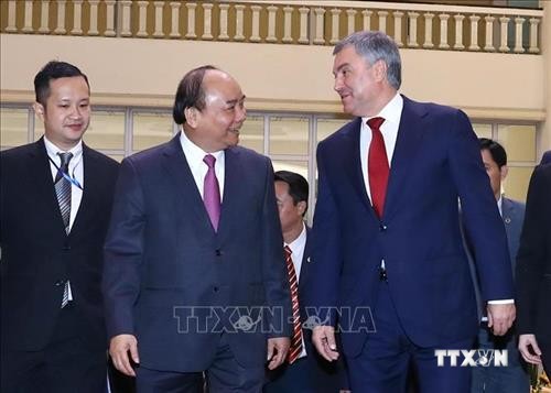 越南政府总理阮春福会见俄罗斯联邦国家杜马主席