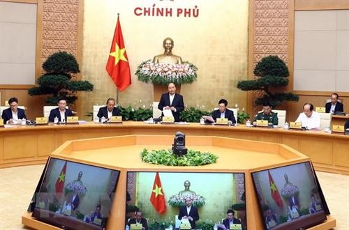 越南政府总理阮春福：力争2019年经济社会发展取得更大成就