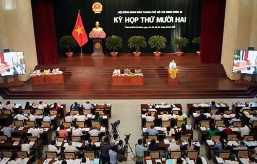 第九届胡志明市人民议会第12次会议正式开幕
