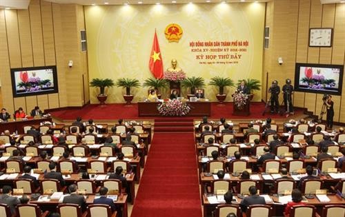 越南河内市第十五届人民议会第七次会议今日在河内召开