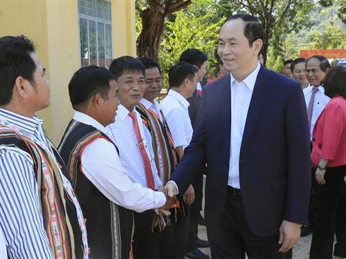 越南国家主席陈大光走访嘉莱省