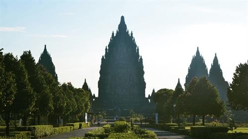 Đền Hindu hơn nghìn năm tuổi ở Indonesia