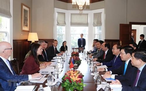 越南政府总理阮春福与新西兰总理杰辛达•阿德恩举行会谈