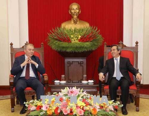 俄罗斯联邦共产党代表团对越南进行工作访问