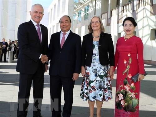 澳大利亚总理举行仪式 欢迎越南政府总理阮春福到访