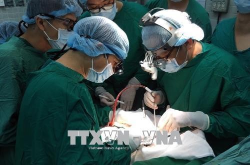 Hai bệnh nhân được ghép tạng chuẩn bị xuất viện