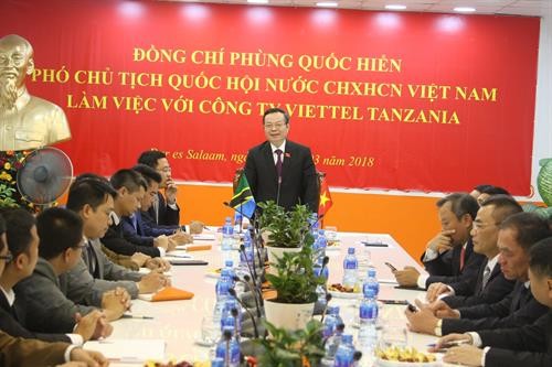 越南国会副主席冯国显对坦桑尼亚进行工作访问