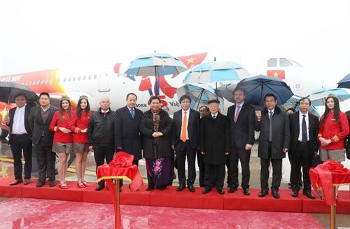 越共中央总书记阮富仲出席越航A350飞机接收仪式