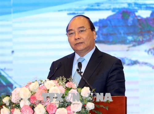 越南政府总理阮春福主持中央预防自然灾害指导委员会会议