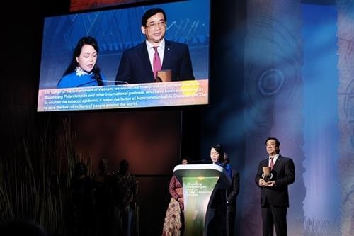 越南卫生部荣获2018年全球控烟奖