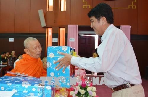 高棉族同胞欢度2018年传统新年