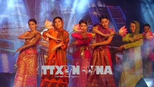 Thành phố Hồ Chí Minh khai mạc Chương trình giao lưu Văn hóa - Thương mại các nước ASEAN 2018