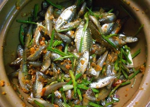 Cá cấn kho lá nén - món ngon nổi bật ở xứ Quảng
