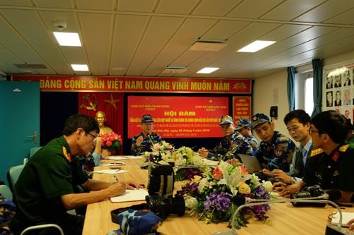 越中开展2018年首次北部湾共同渔区海上联合检查行动