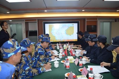 越中海警举行北部湾共同渔区海上会晤