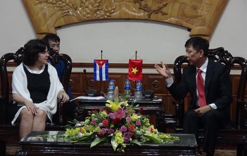 古巴驻越南大使造访广平省