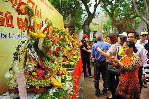 Bảo tồn nét đẹp văn hóa dân gian trong Lễ hội Hoa Lư