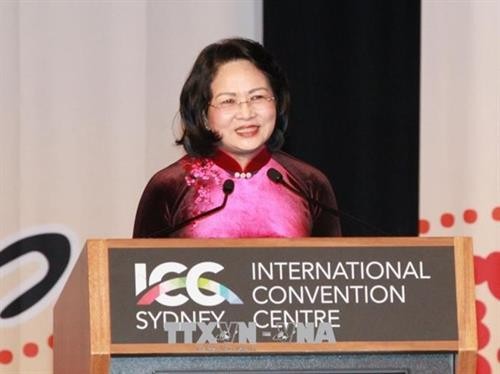 邓氏玉盛在2018年全球妇女峰会开幕式上发表重要讲话