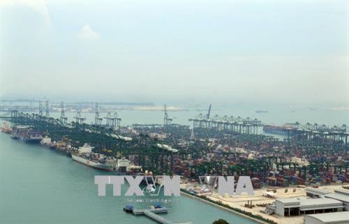 阮春福总理希望新加坡同越南分享物流服务领域的经验