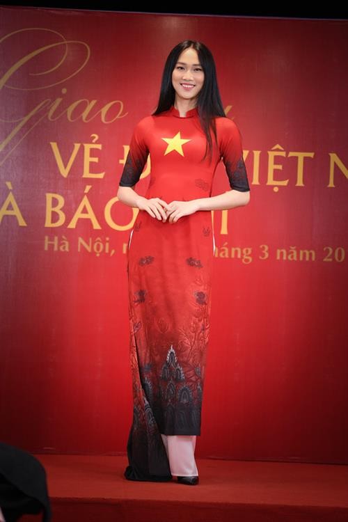 越南奥黛将亮相2018年戛纳国际电影节