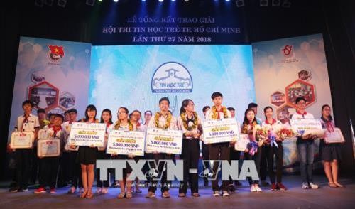 Trao giải Hội thi Tin học trẻ Thành phố Hồ Chí Minh năm 2018