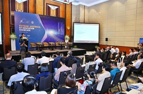 越南与澳大利亚加大信息技术培训与研究的合作力度