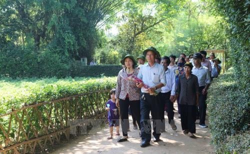 Hơn 38.600 du khách tham quan Khu di tích Kim Liên nhân dịp kỷ niệm 128 năm Ngày sinh Chủ tịch Hồ Chí Minh
