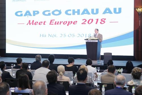 阮春福总理出席“2018年越南与欧洲相遇”会议