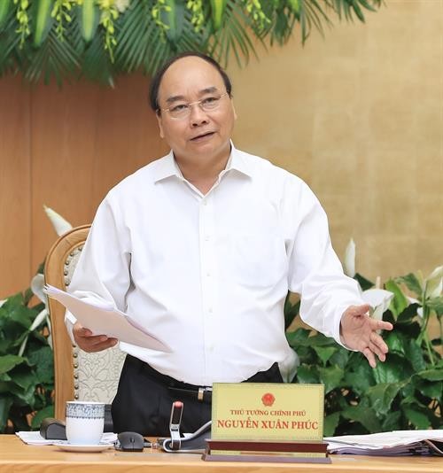阮春福总理：确保法律草案制定工作如期进行