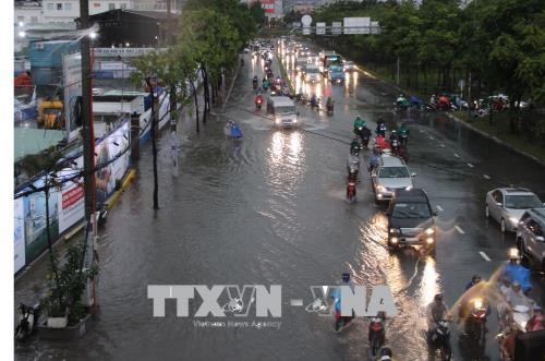 Mưa lớn trên diện rộng gây ngập nhiều nơi tại Thành phố Hồ Chí Minh