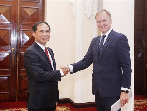 越南与拉脱维亚两国举行政治磋商