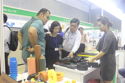 2018年国际橡胶、造纸、涂料、打印机粉墨墨水展览会在胡志明市开幕