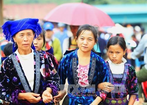 Lên rẻo cao Nậm Pọng xem người Mông phát triển kinh tế