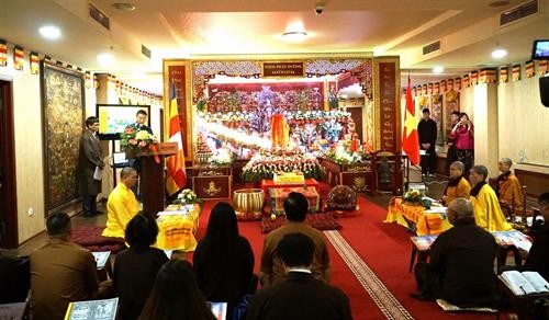 旅居俄罗斯越南佛教僧众举行佛历2562年佛诞大典