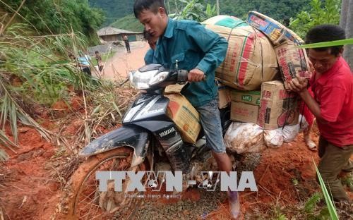 Hàng nghìn hộ dân ở huyện Mường Tè đang bị cô lập sau lũ