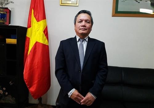 越南驻阿尔及利亚大使：客服法律障碍 促进越阿经贸与劳务合作