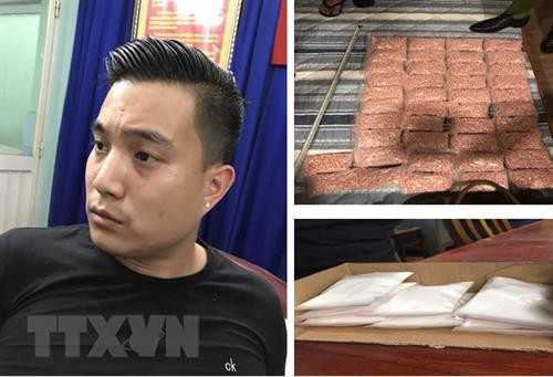 越南公安破获胡志明市非法运输毒品的犯罪团伙案件