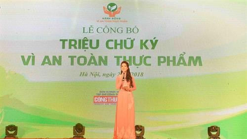 越南工贸部举行食品安全百万个签名发布仪式 征集签名达114万多个