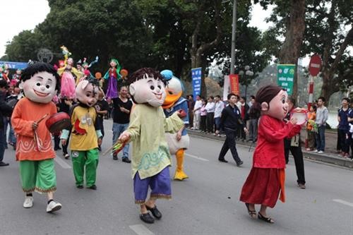 纪念首都河内行政区划扩大调整十周年的街头狂欢节将于本月底举行