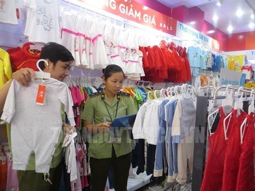 Thành phố Hồ Chí Minh tổng kiểm tra phát hiện 70 cửa hàng Con Cưng sai phạm