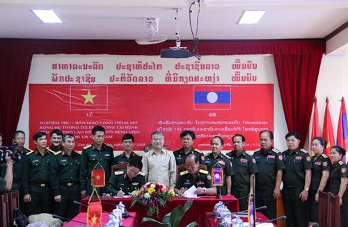越南军队帮助老挝军队提高远程门诊医疗质量